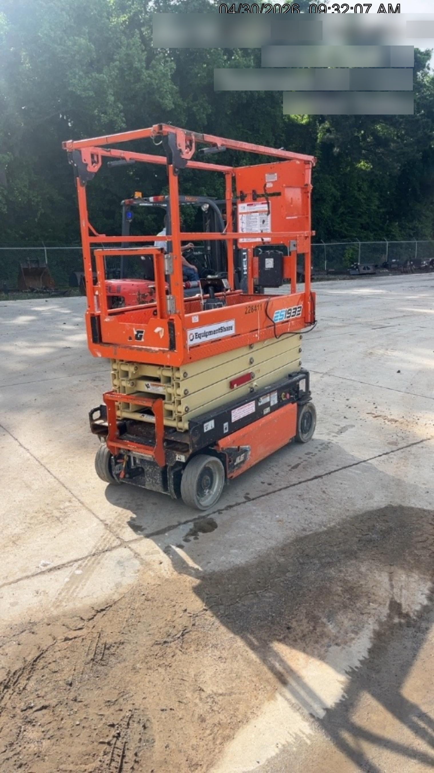 2022 JLG ES1932