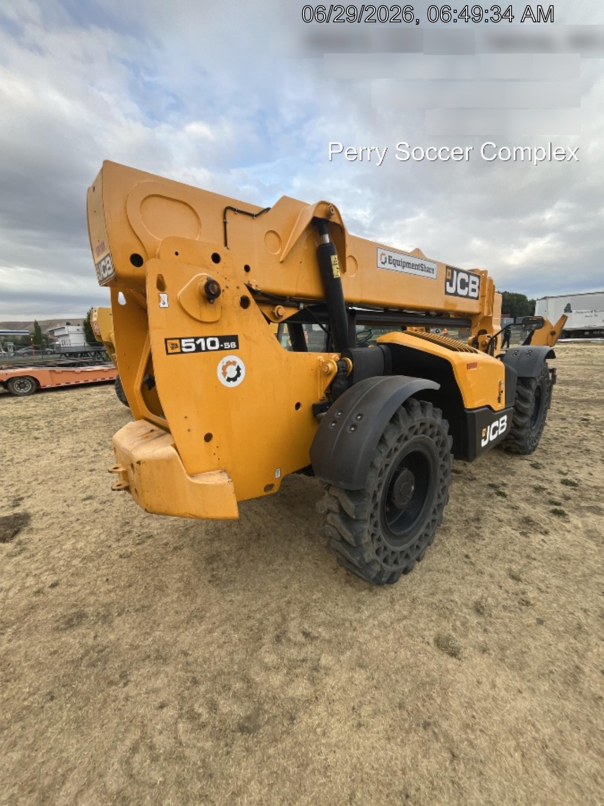 2020 JCB 510-56