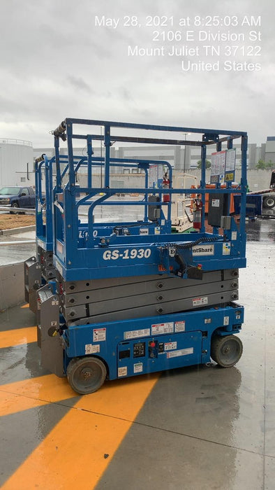 2020 Genie GS-1930 Solid Non Marking Tires, Beacon, Folding rails with half height swing gate