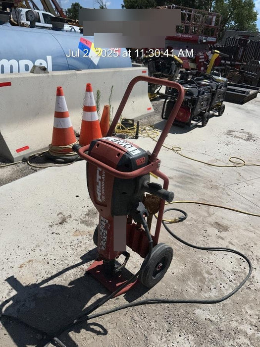 2020 HILTI TE 3000-AVR