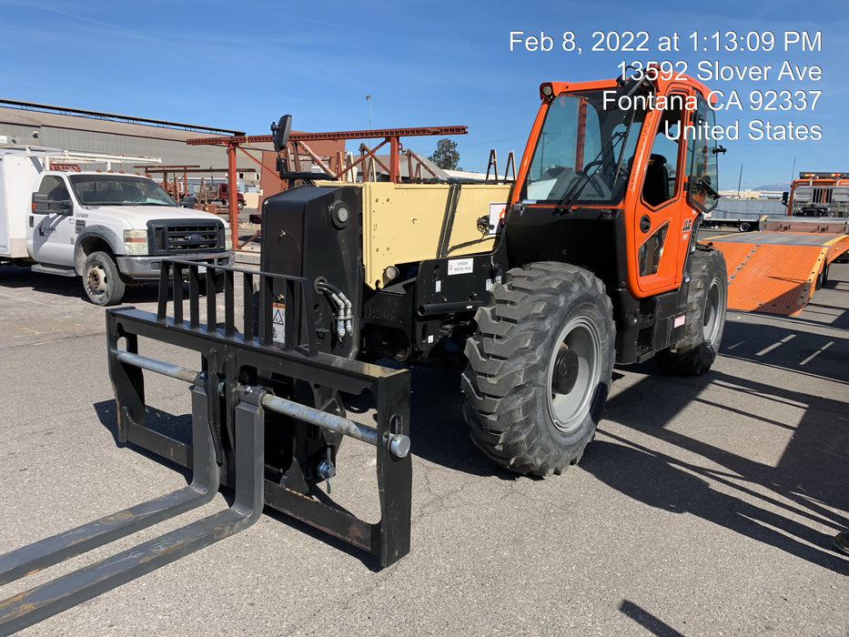 2021 JLG 1732