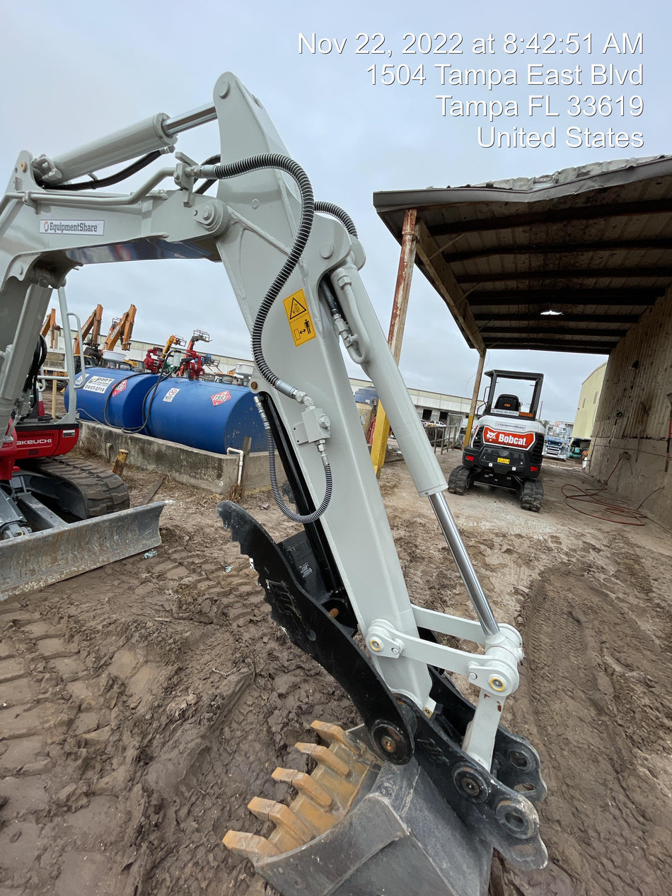 2022 TAKEUCHI TB250-2R