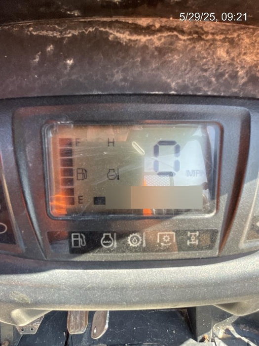 Kubota RTV-X1140W-H Kubota RTVX1140WH 4wd Utility Cart, LED Strobe, Windshield Tempered Glass, Pastic Canopy, Wire Harness Kit, Backup Alarm