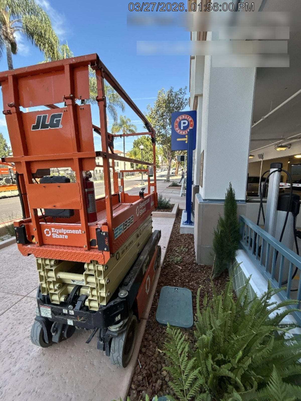 2022 JLG ES1932