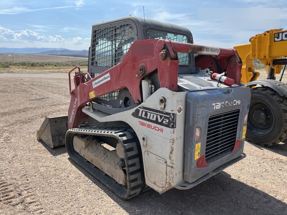 2019 Takeuchi TL10V2-CR Cab/Heat/AC, Rubber Tracks, Backup Alarm, Front & rear working Lights, Auxiliary Hydraulics, 2 Speed Travel, Engine Monitoring System, Hydraulic universal quick hitch w/76" HD dirt bucket with 8 teeth, 20.3 cubic feet capacity, 48" Pallet forks and frame