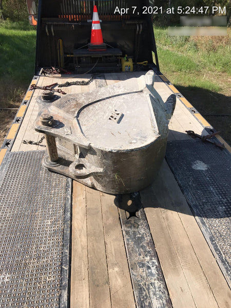 2020 TAG MANUFACTURING 24" V-Bottom Bucket