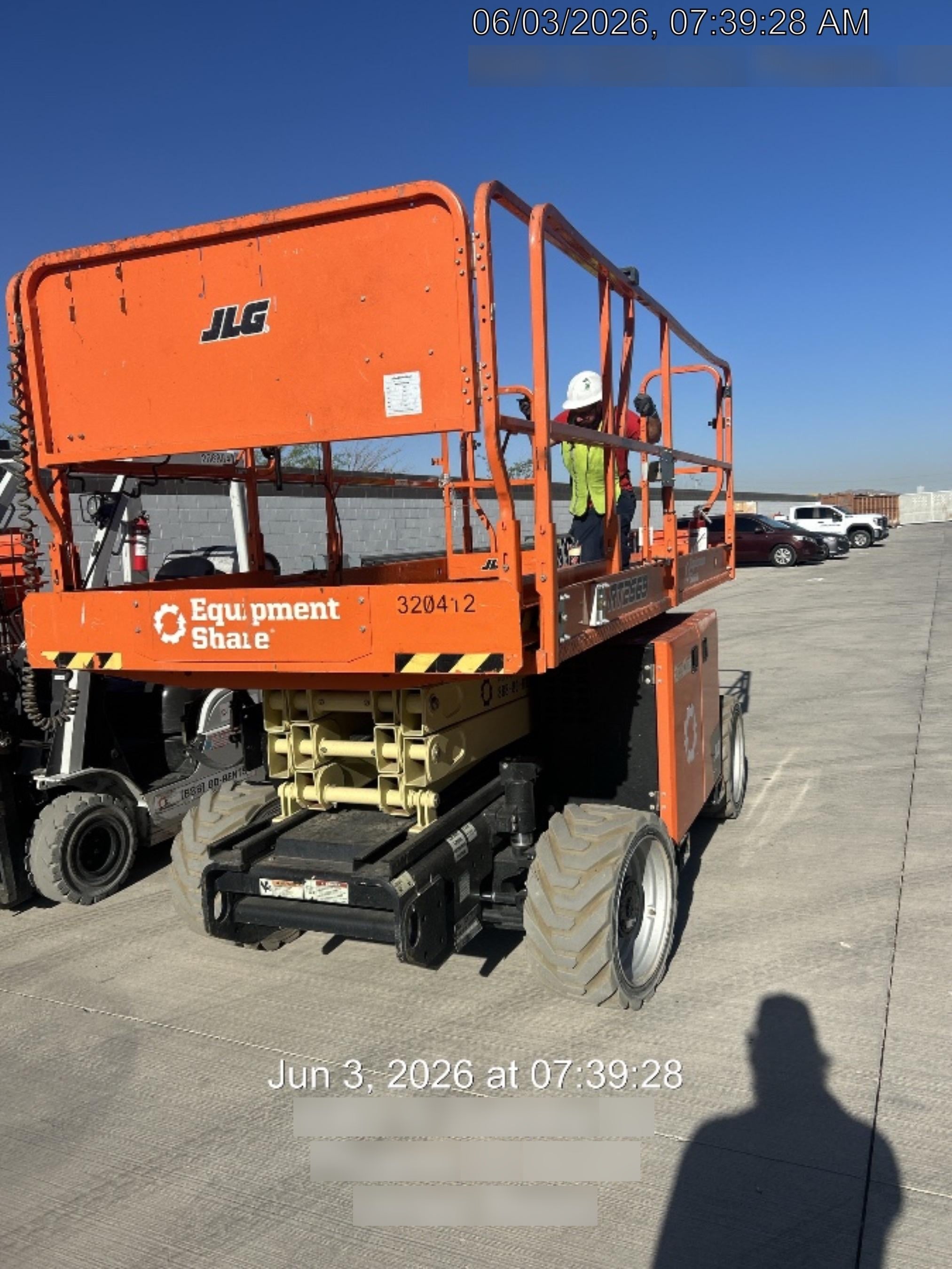 2023 JLG RT2669