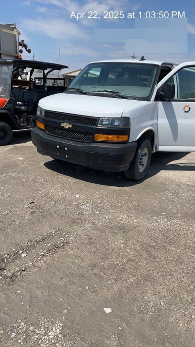 2023 CHEVROLET Express Van - Rental