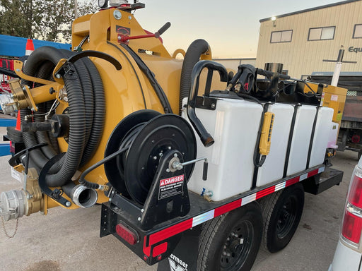 2021 Vac-Tron LP573XDT T4 Koehler Diesel Engine, 500 Gallon Debris Tank, x2 100 Gallon Water Tanks