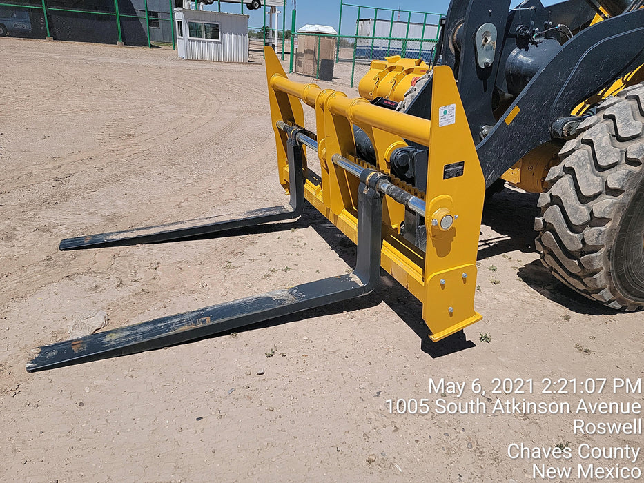 2020 JOHN DEERE 96" Loader Fork Carriage - John Deere