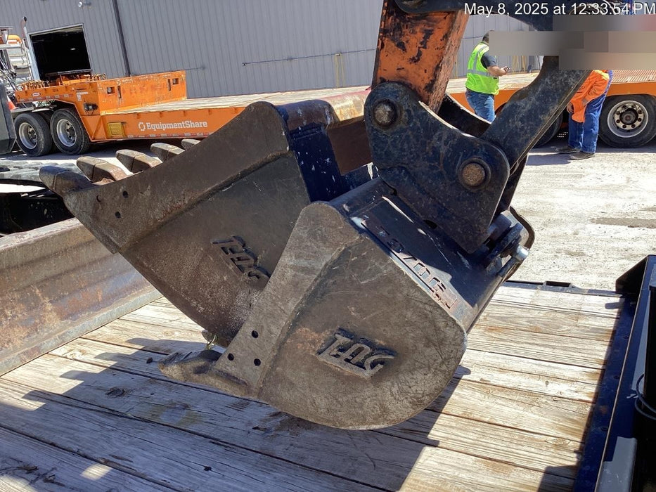 2020 TAG MANUFACTURING 30" Bucket - Tag