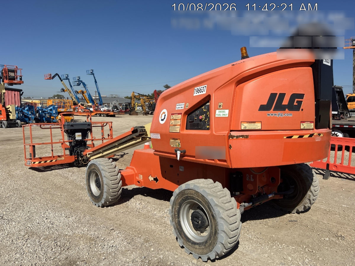 2021 JLG 400S