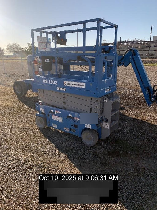2021 GENIE GS-1932