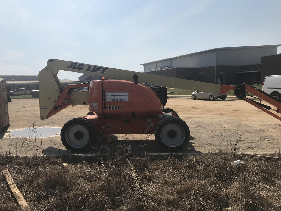 2019 JLG 600AJ