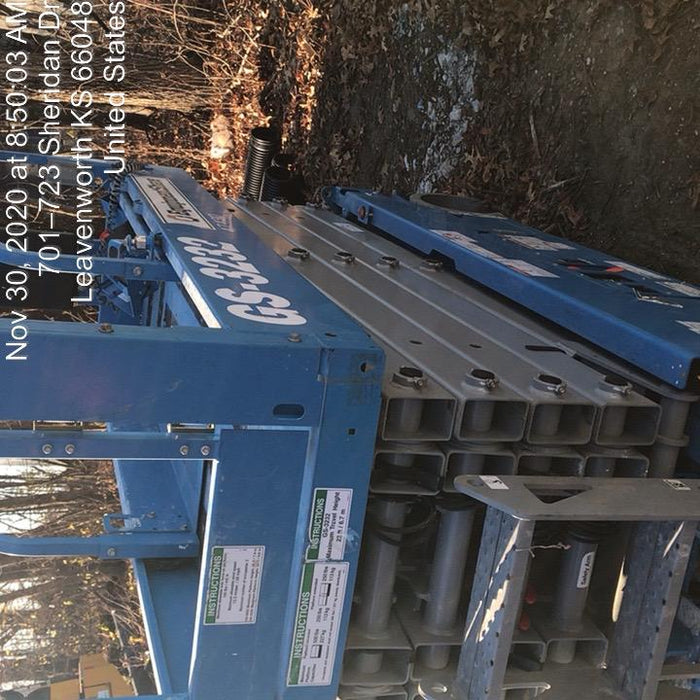 2020 Genie GS-3232 Standard, Folding half height swing gate