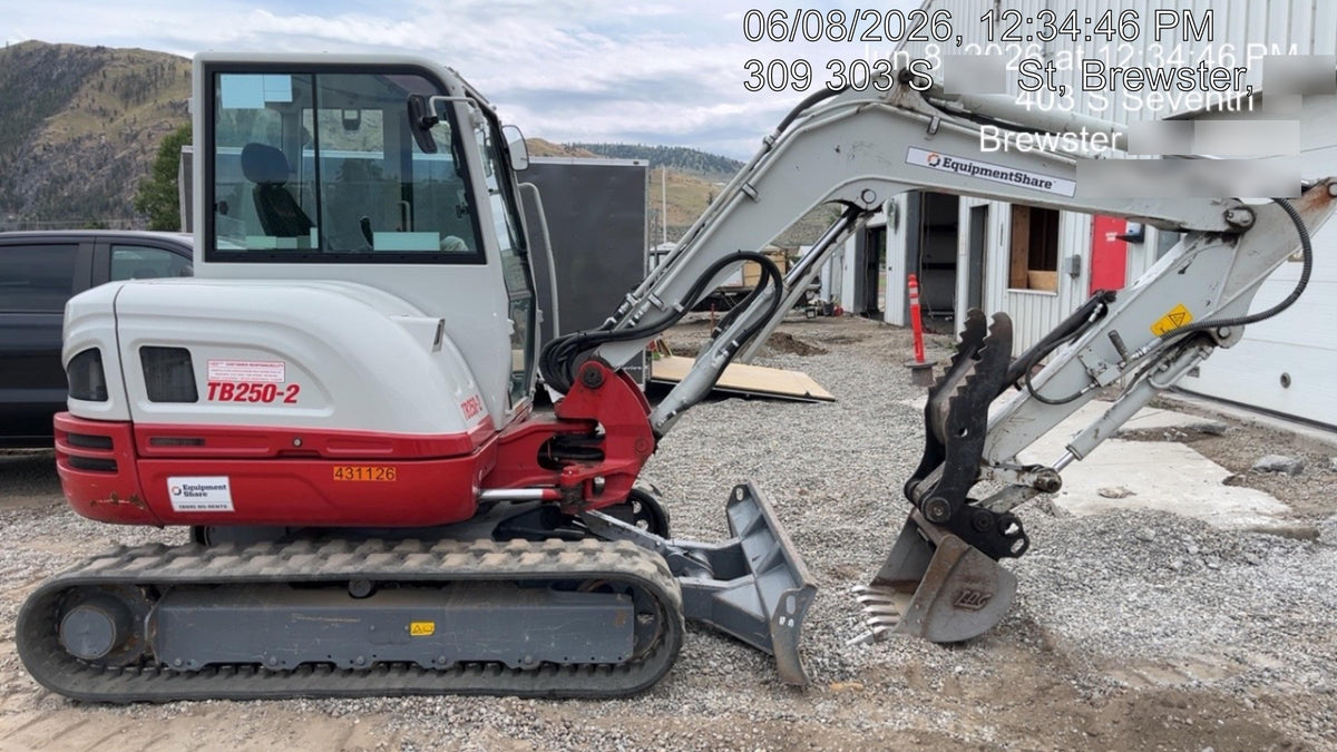 2024 TAKEUCHI TB250-2CR