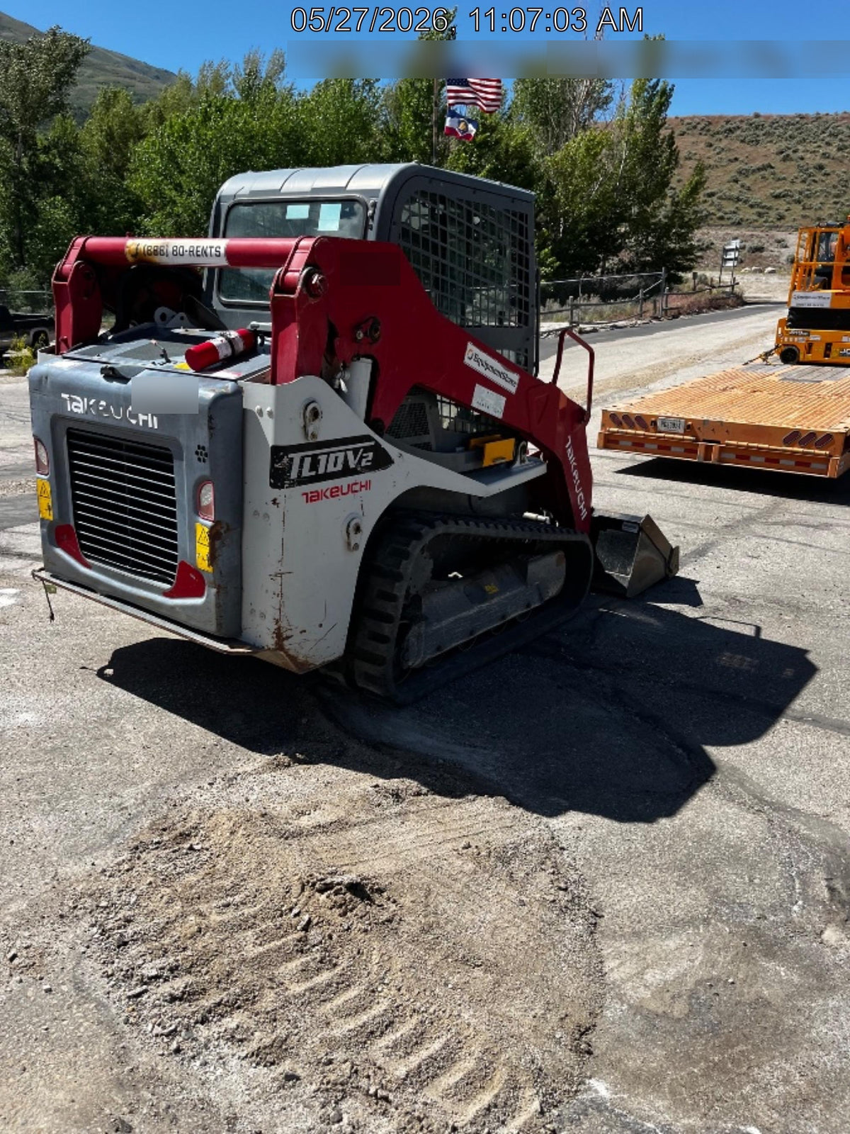 2019 Takeuchi TL10V2-CR Cab/Heat/AC, Rubber Tracks, Backup Alarm, Front & rear working Lights, Auxiliary Hydraulics, 2 Speed Travel, Engine Monitoring System, Hydraulic universal quick hitch w/76" HD dirt bucket with 8 teeth, 20.3 cubic feet capacity, 48" Pallet forks and frame