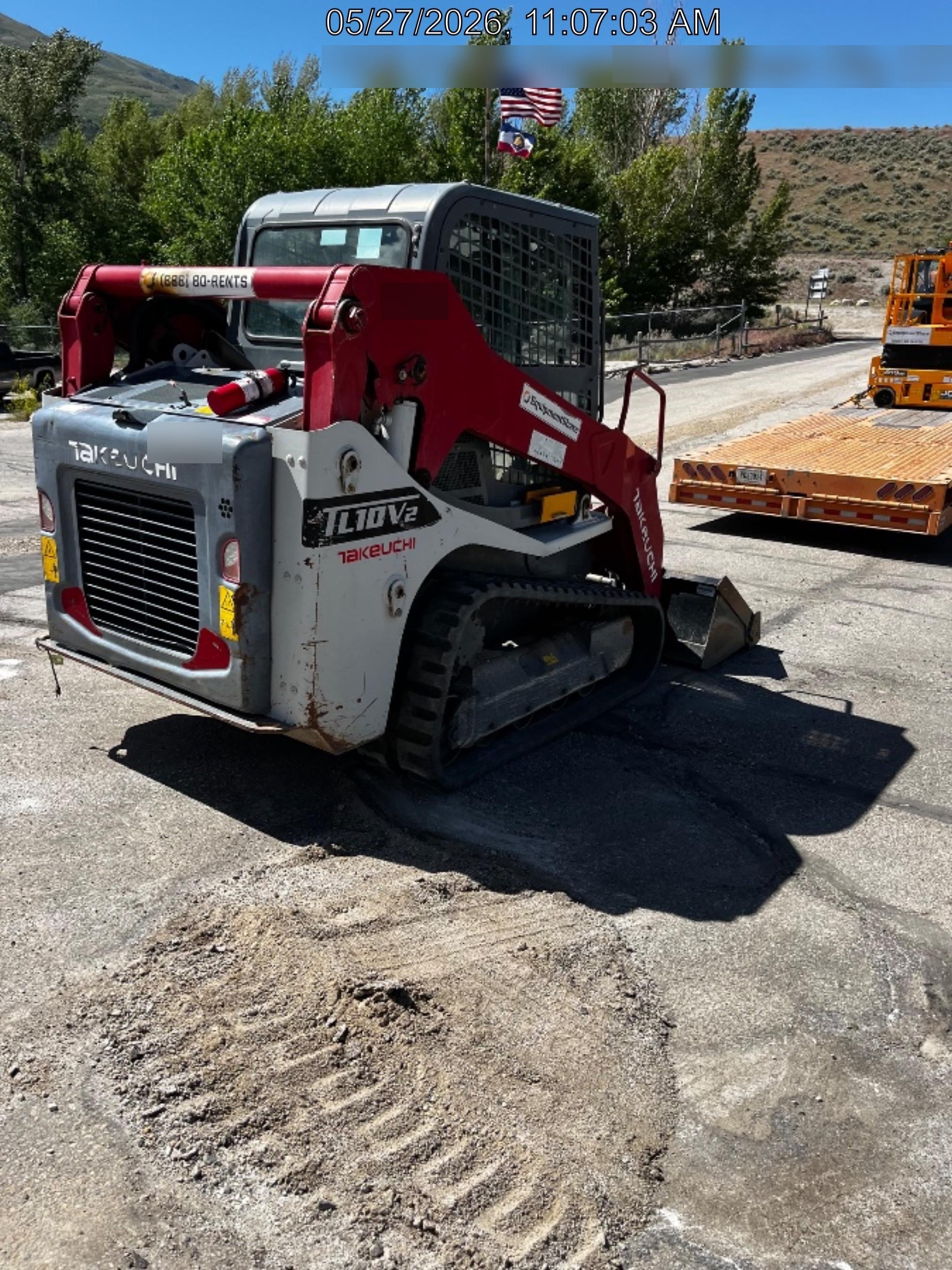 2019 Takeuchi TL10V2-CR Cab/Heat/AC, Rubber Tracks, Backup Alarm, Front & rear working Lights, Auxiliary Hydraulics, 2 Speed Travel, Engine Monitoring System, Hydraulic universal quick hitch w/76" HD dirt bucket with 8 teeth, 20.3 cubic feet capacity, 48" Pallet forks and frame