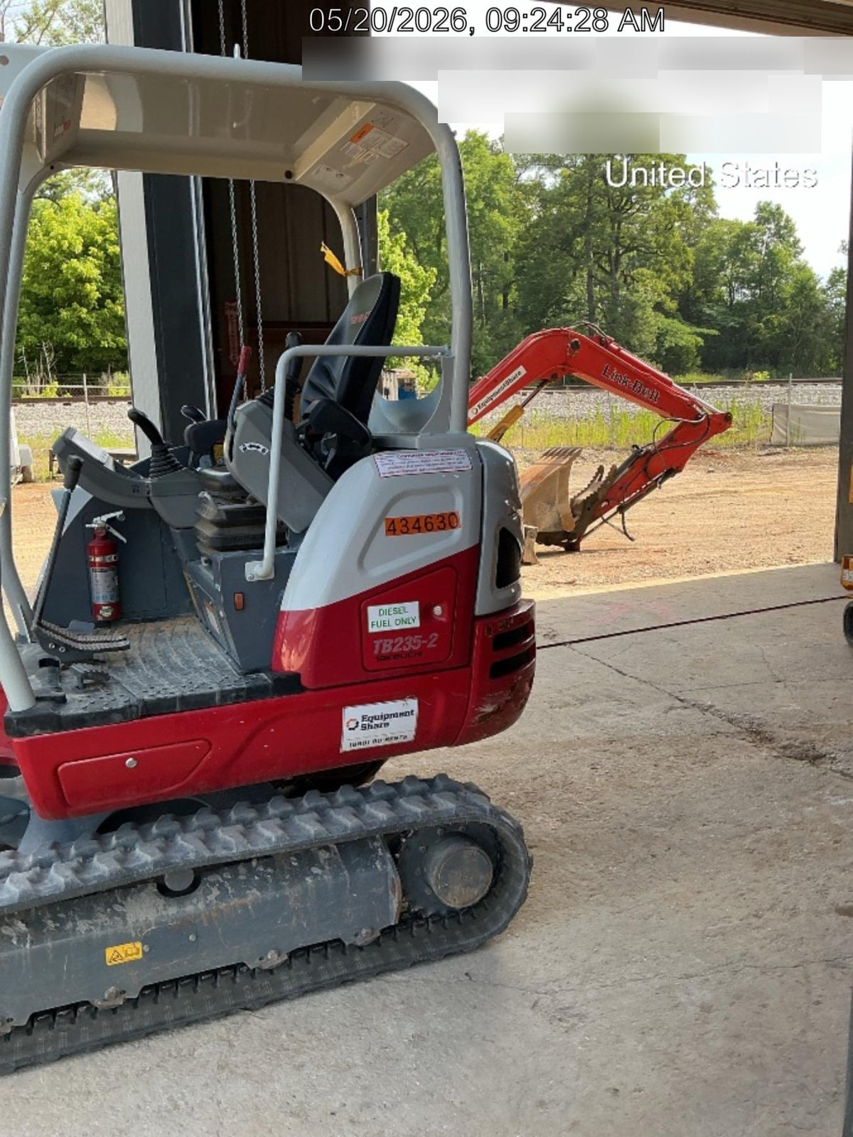 2024 TAKEUCHI TB235-2R