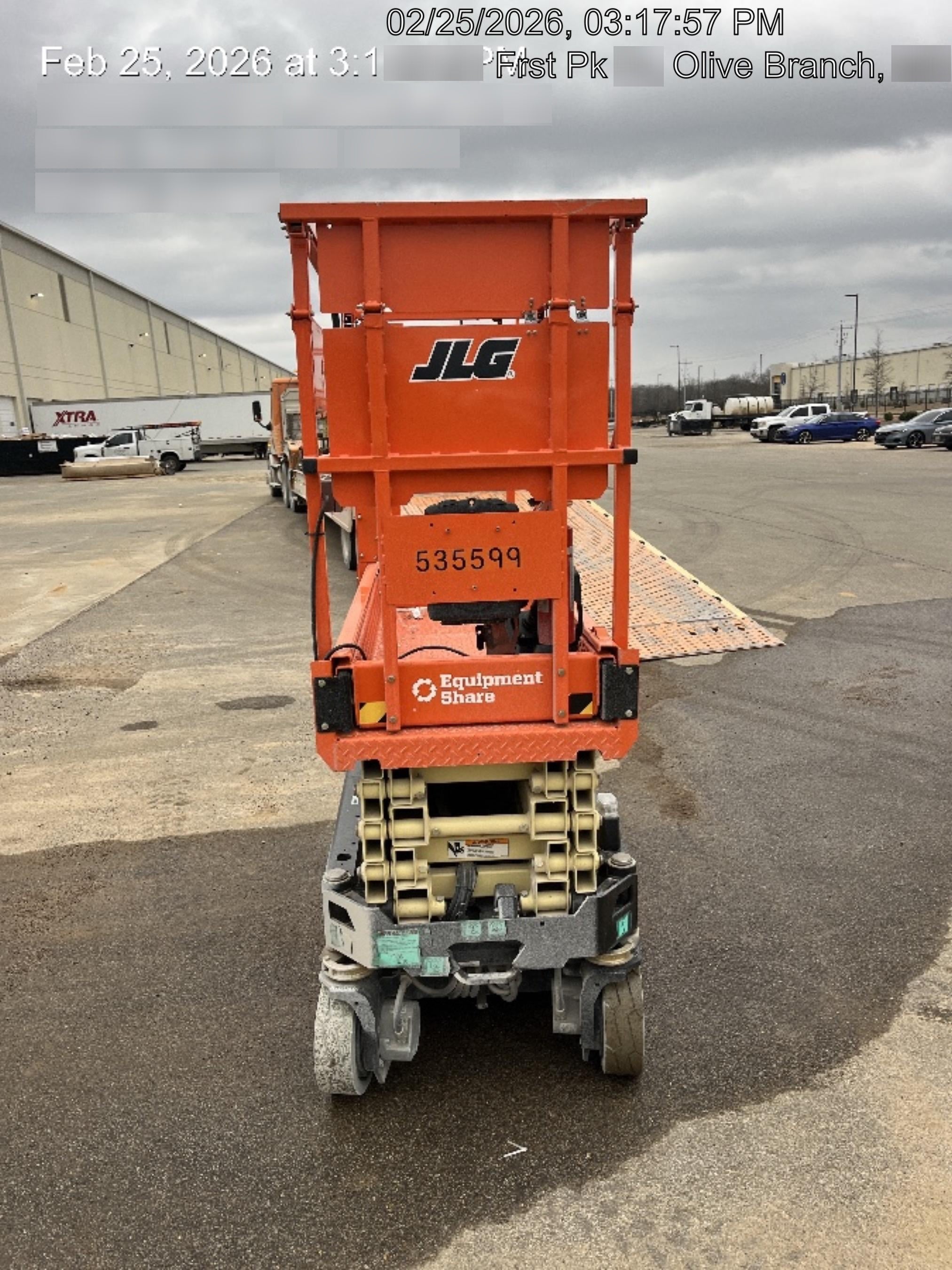 2025 JLG ES1932