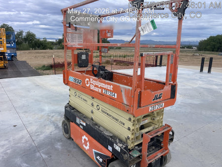2022 JLG ES1932