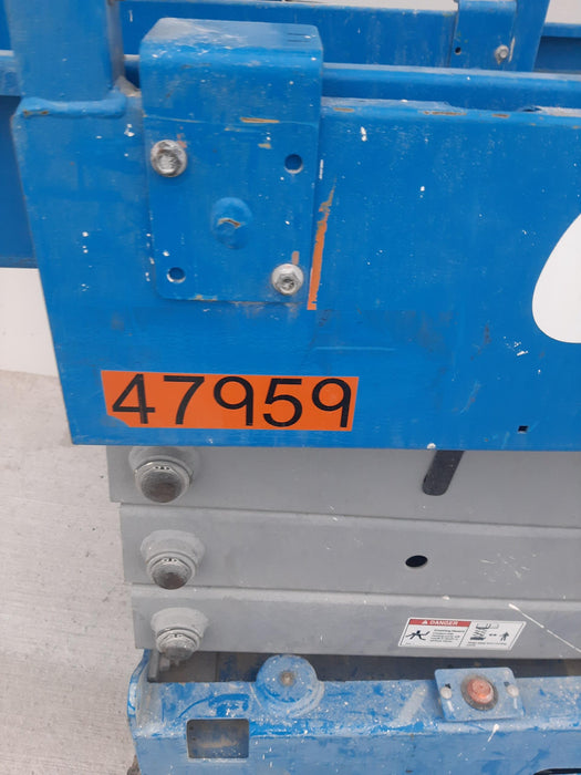 2019 Genie GS-2632 Folding rails with half height swing gate