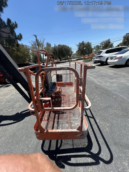 2023 JLG 660SJ