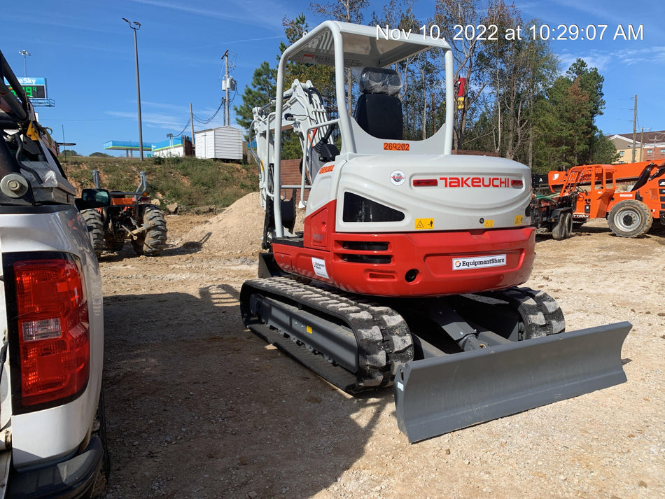 2022 TAKEUCHI TB250-2R