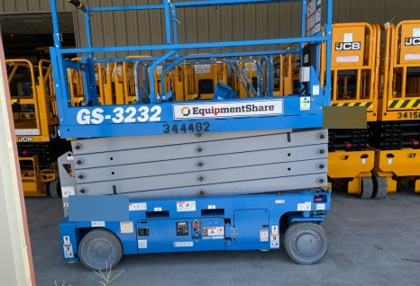 2023 GENIE GS-3232