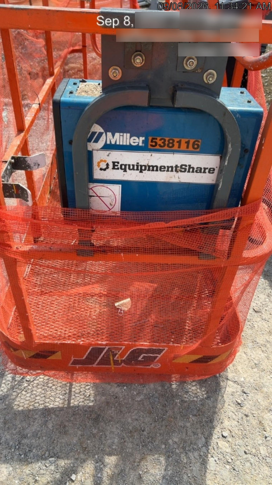 2025 JLG 600AJ