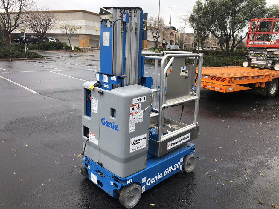 2021 GENIE GR-20