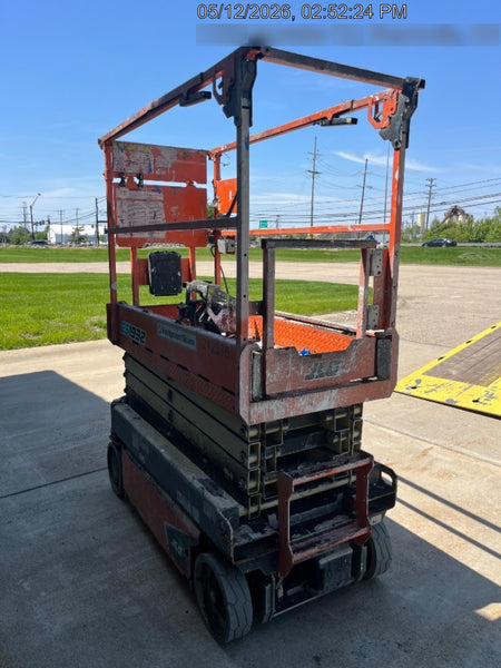 2022 JLG ES1932