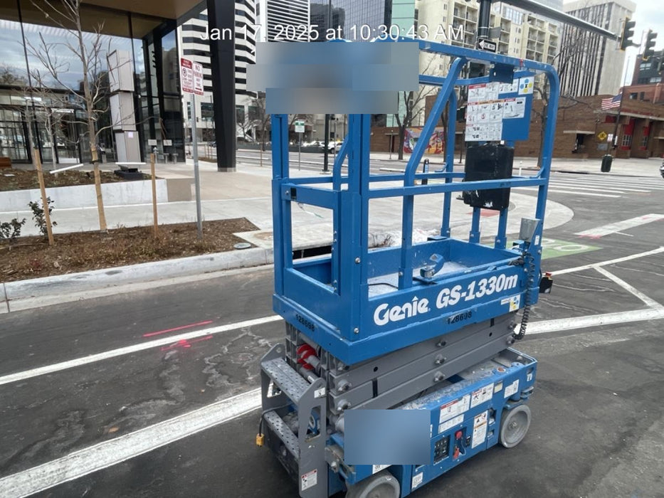 2021 GENIE GS-1330m