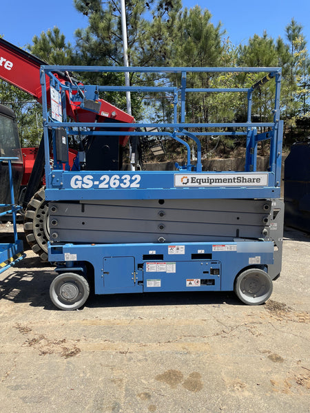 2023 GENIE GS-2632