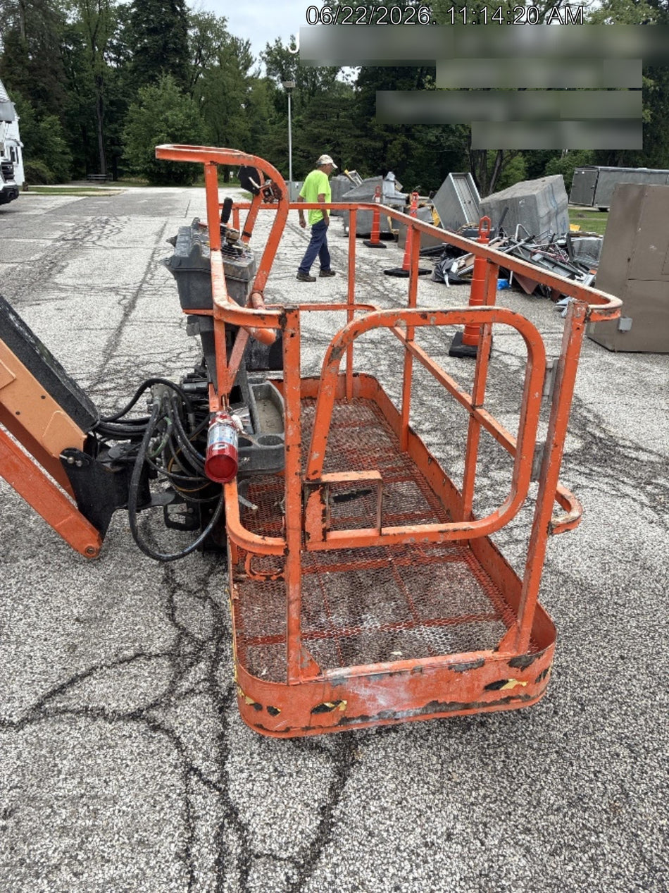 2022 JLG 660SJ Quad Track