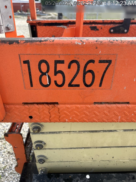 2021 JLG ES1932