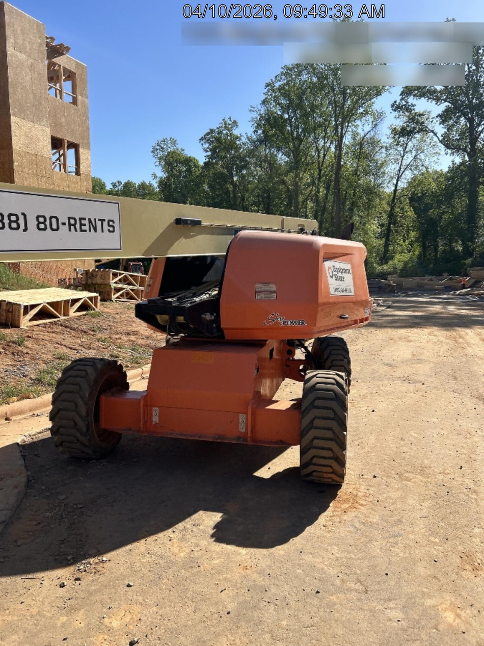 2019 JLG 660SJ