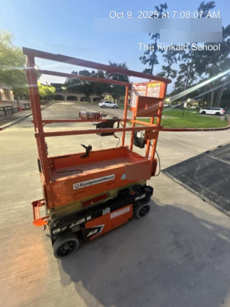 2021 JLG ES1330L