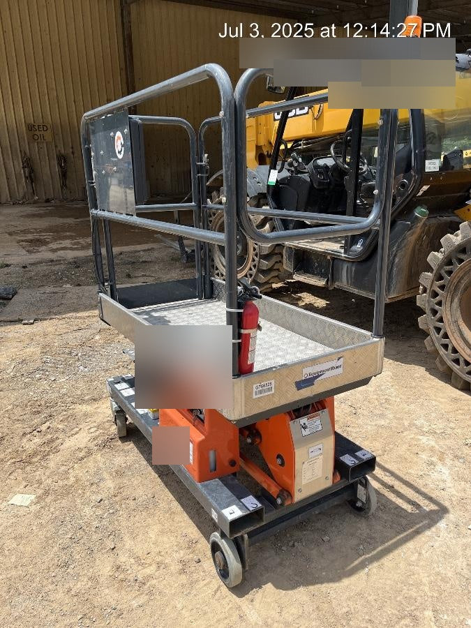 2023 JLG 1030P