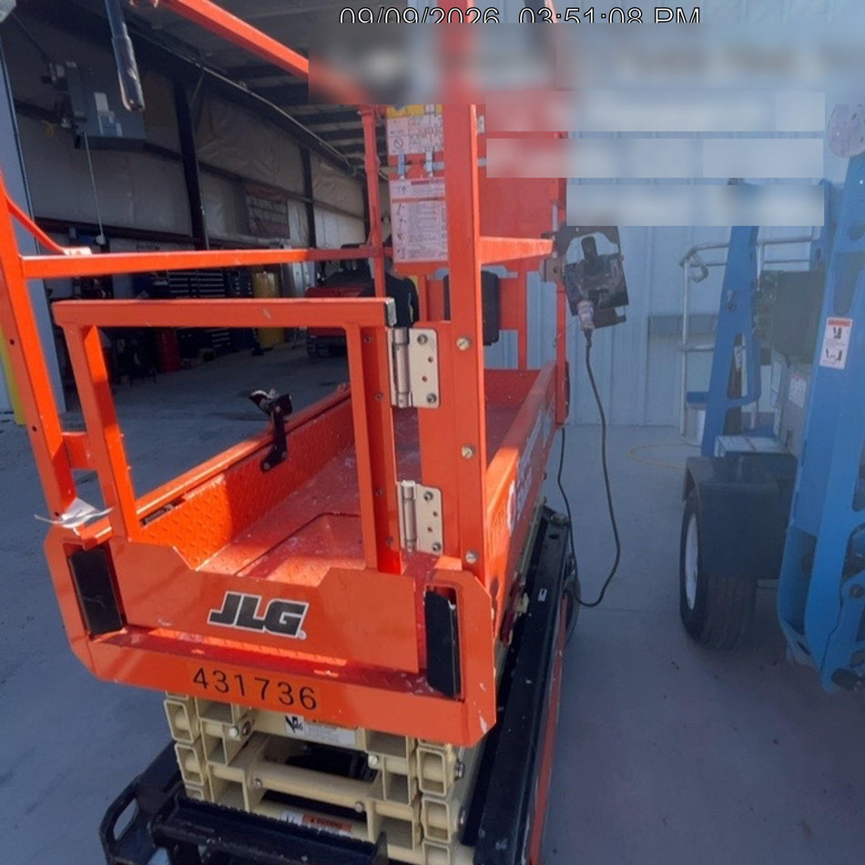 2024 JLG ES1932