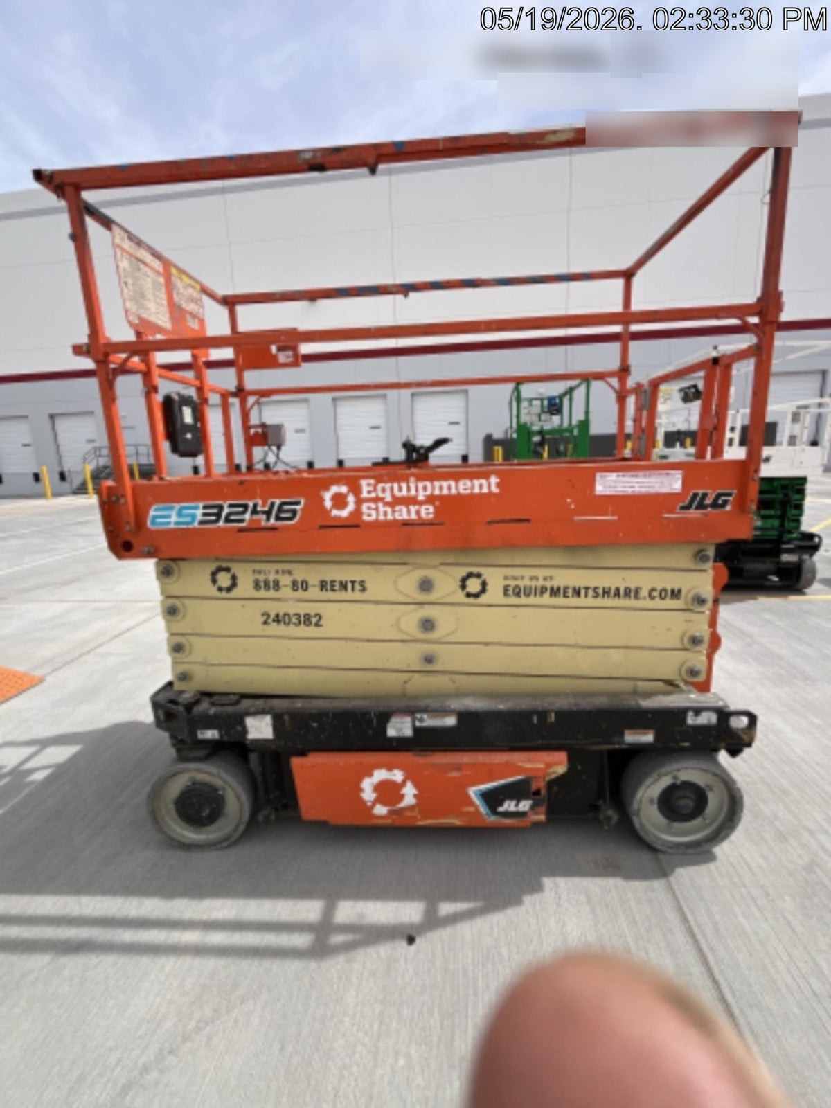 2022 JLG ES3246