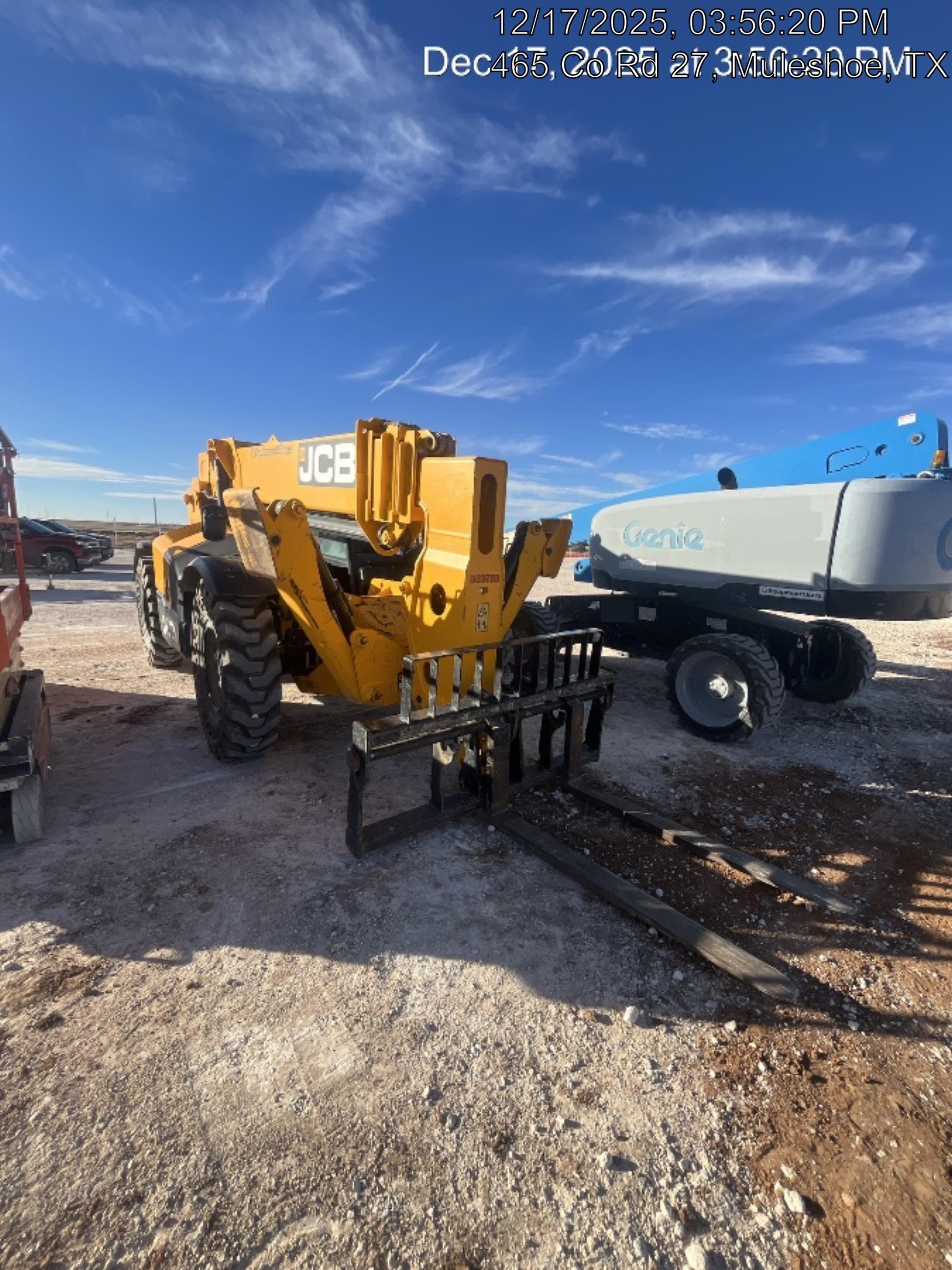 2023 JCB 510-56