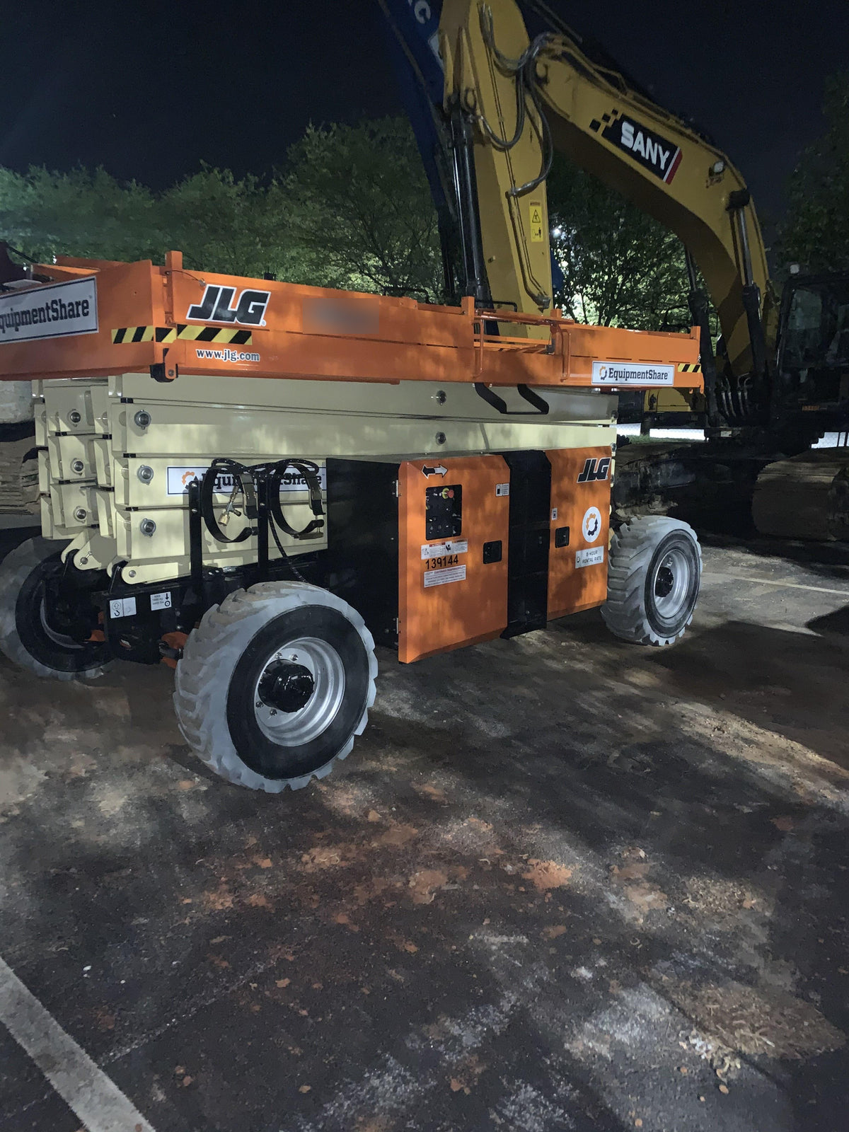 2021 JLG 430LRT