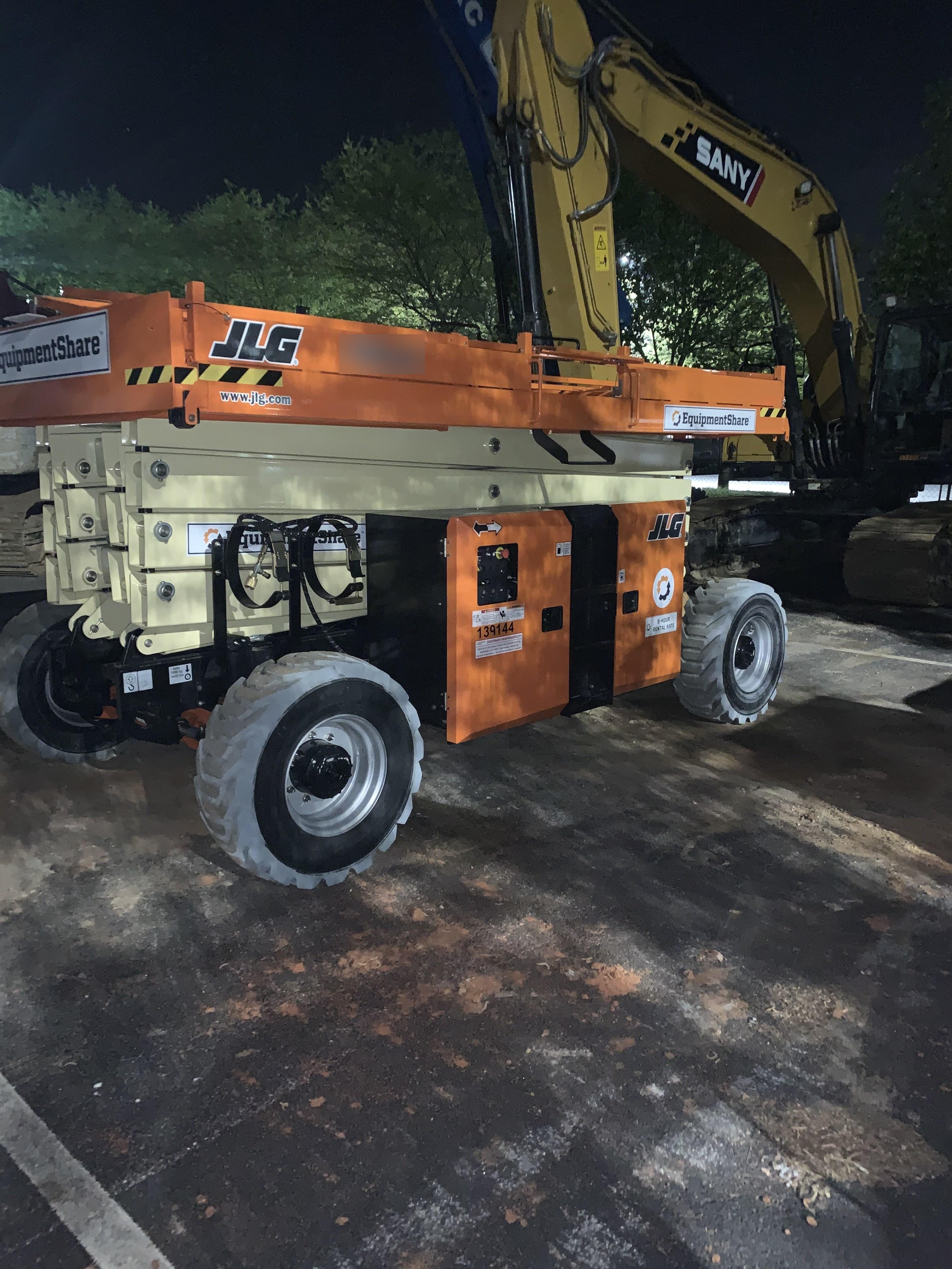 2021 JLG 430LRT