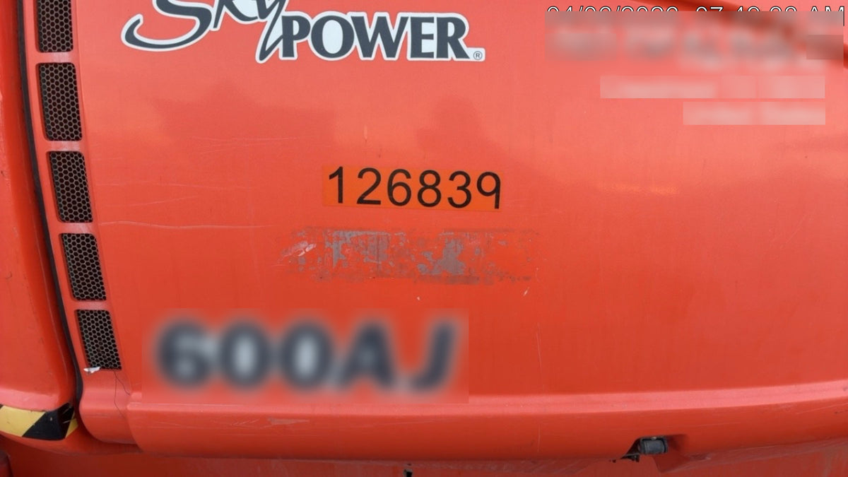 2021 JLG 600AJ