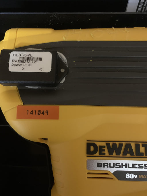 2021 DEWALT DCH614X2