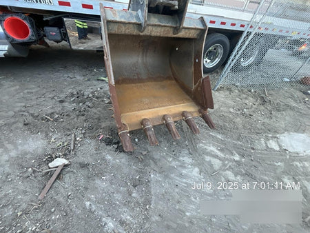 2022 GEITH 42" Bucket - Geith 25k - 35k