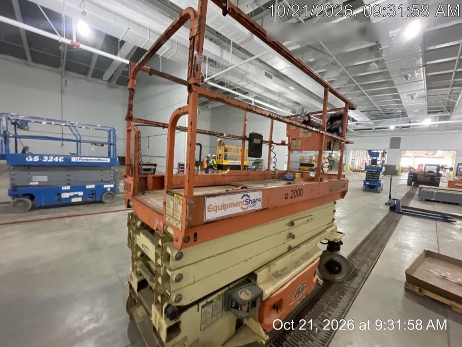 2016 JLG 3246ES