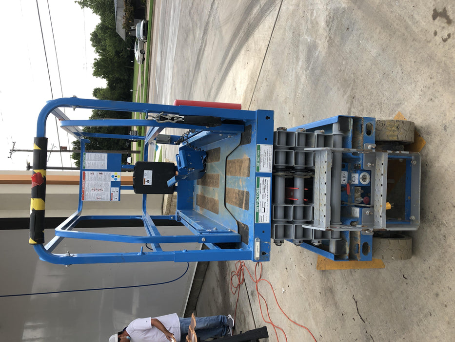 2019 Genie GS-1930 Fixed rails with chain Entry