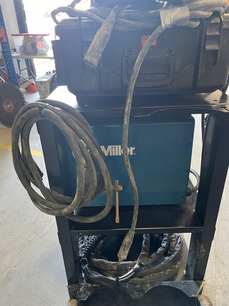 2023 MILLER ELECTRIC XR-AlumaFeed